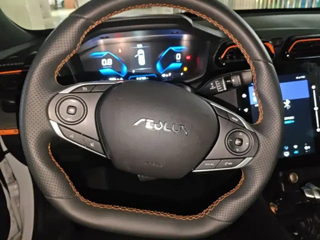 Dongfeng Yixuan — Фото автомобиля 10