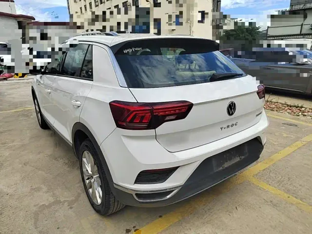 Volkswagen T-Roc — Фото автомобиля 4
