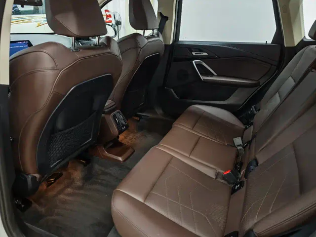 BMW X1 — Фото автомобиля 10