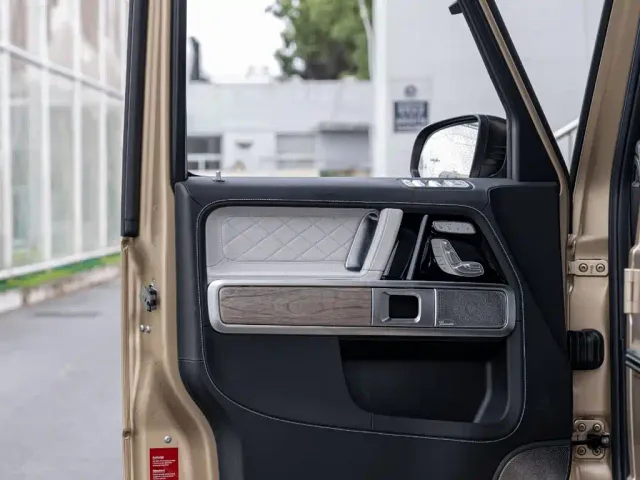 Mercedes-Benz G-Class — Фото автомобиля 16