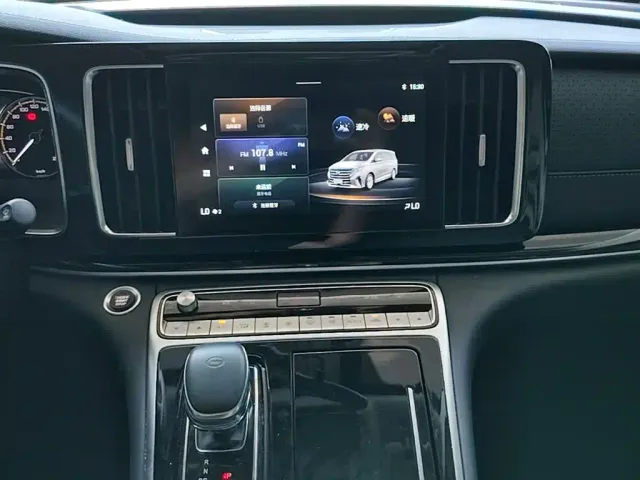 GAC Trumpchi M8 — Фото автомобиля 12