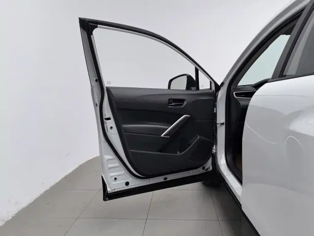 Toyota Frontlander — Фото автомобиля 8