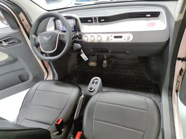 Wuling Hongguang Mini EV — Фото автомобиля 9