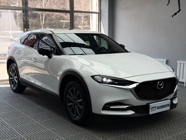 Mazda CX-4 — Фото автомобиля 3