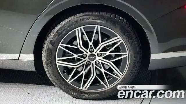 Genesis G90 Бензин 3.5 турбо AWD — Фото автомобиля 17