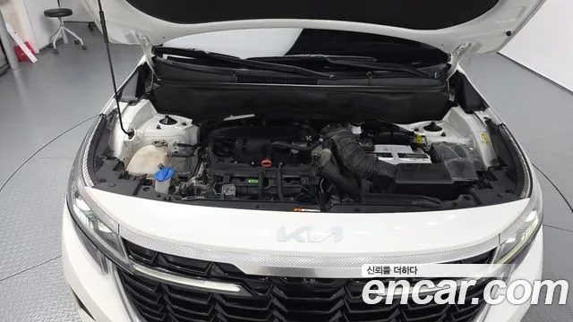 Kia Seltos Бензин 1.6 турбо 2WD — Фото автомобиля 6