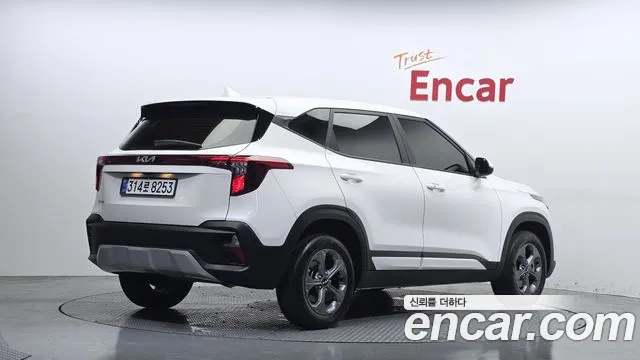 Kia Seltos Бензин 1.6 турбо 2WD — Фото автомобиля 2