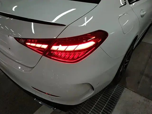 Mercedes-Benz C-Class — Фото автомобиля 7