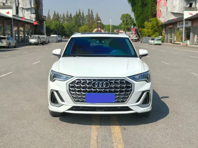Audi Q3 — Фото автомобиля 2