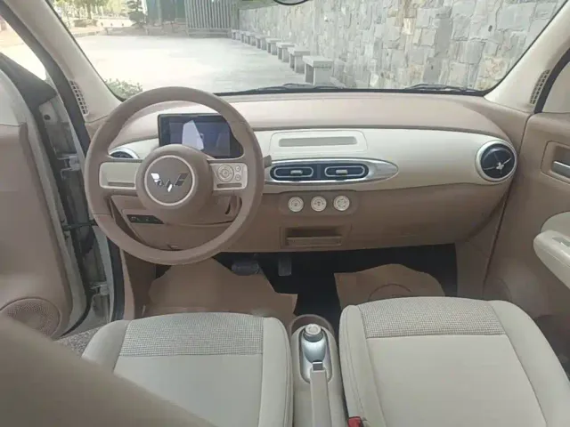 Wuling Hongguang Mini EV — Фото автомобиля 9