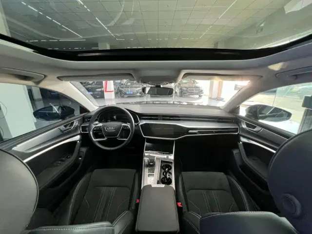 Audi A7L — Фото автомобиля 6