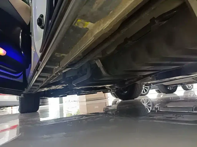 Toyota Alphard — Фото автомобиля 21