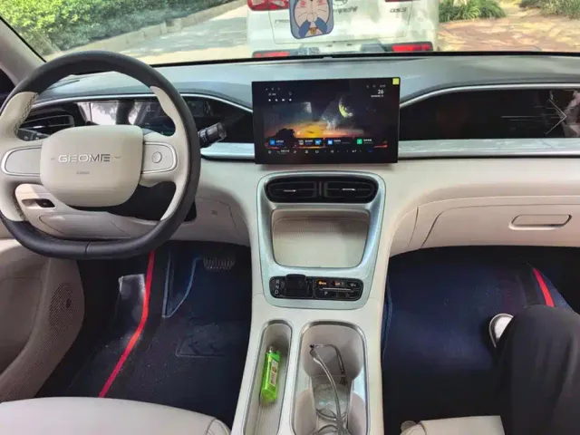Geely Starry Wish — Фото автомобиля 12