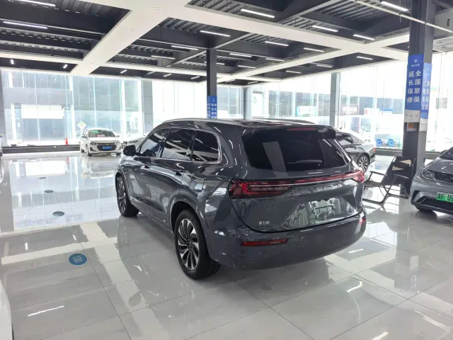 Aito M7 — Фото автомобиля 5