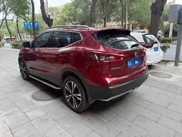 Nissan Qashqai — Фото автомобиля 4