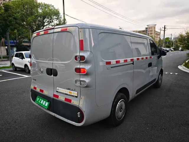 Maxus Dana V1 — Фото автомобиля 13