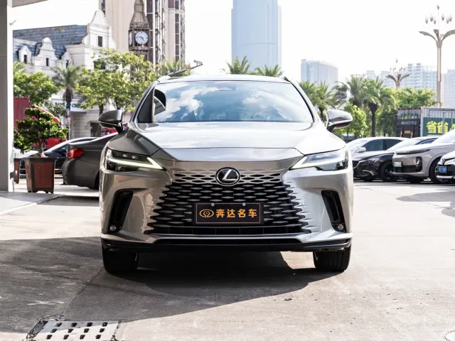 Lexus RX — Фото автомобиля 2