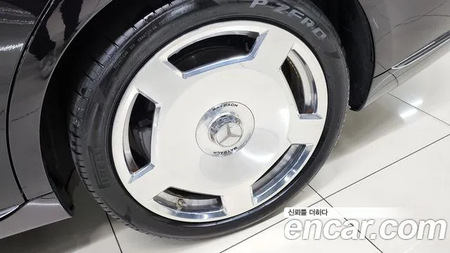Mercedes-Benz S-Class — Фото автомобиля 20
