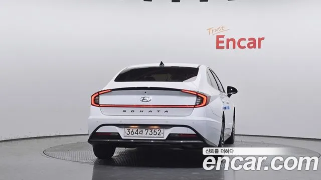 Hyundai Sonata — Фото автомобиля 4