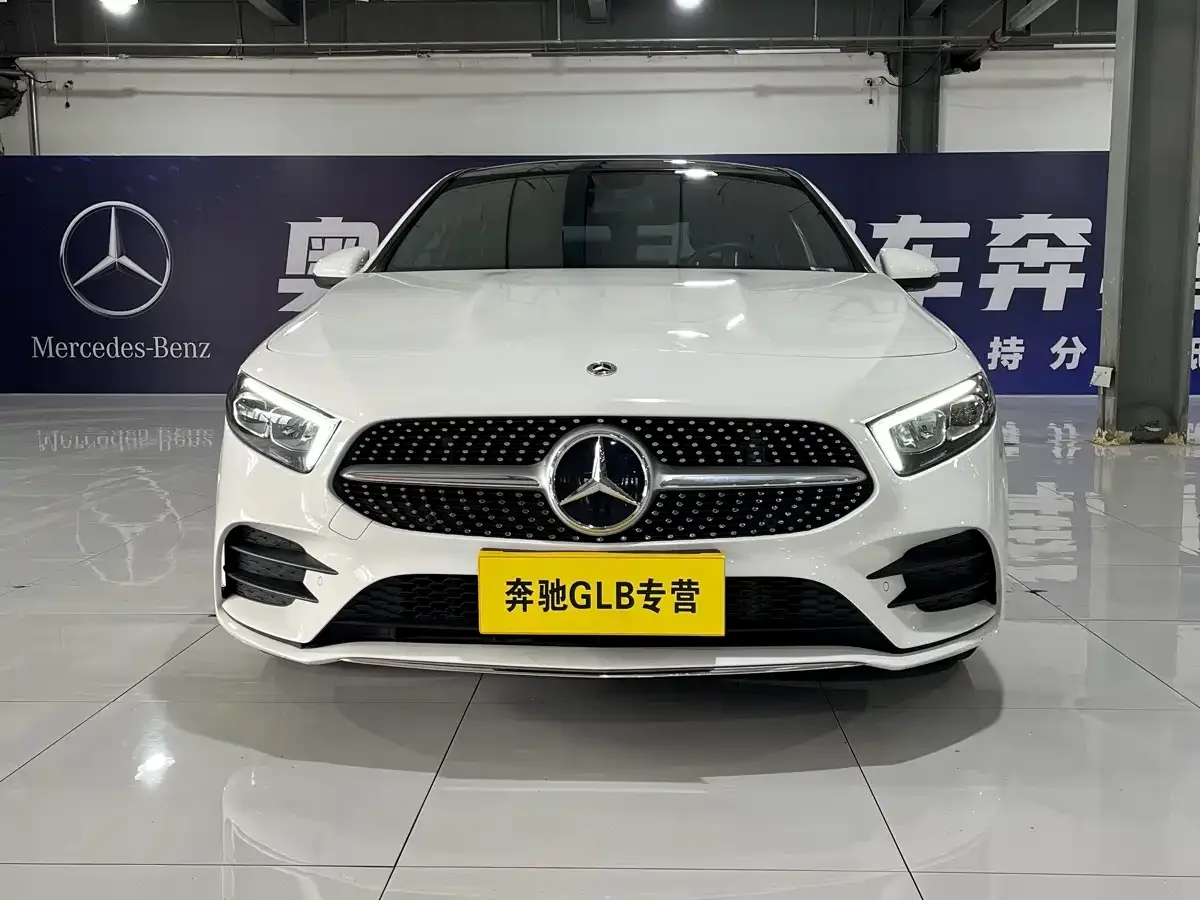 Фотография автомобиля — Mercedes-Benz Mercedes-Benz A-Class