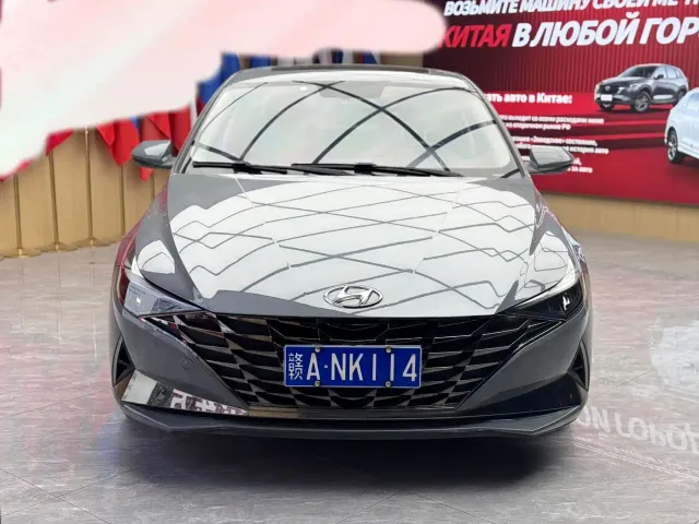 Hyundai Elantra — Фото автомобиля 2