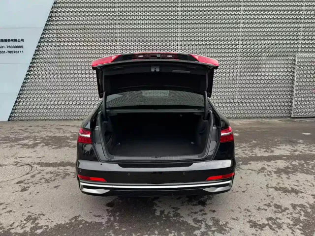 Audi A6L — Фото автомобиля 8