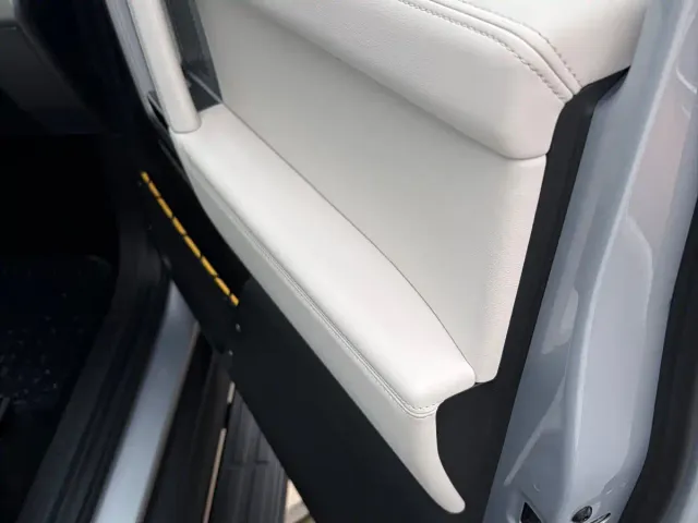 iCAR V23 — Фото автомобиля 9