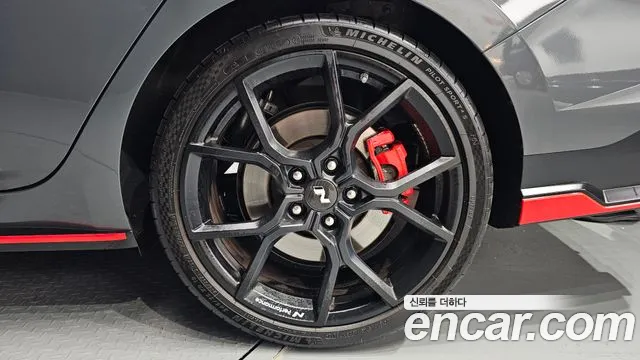 Hyundai AVANTE — Фото автомобиля 19