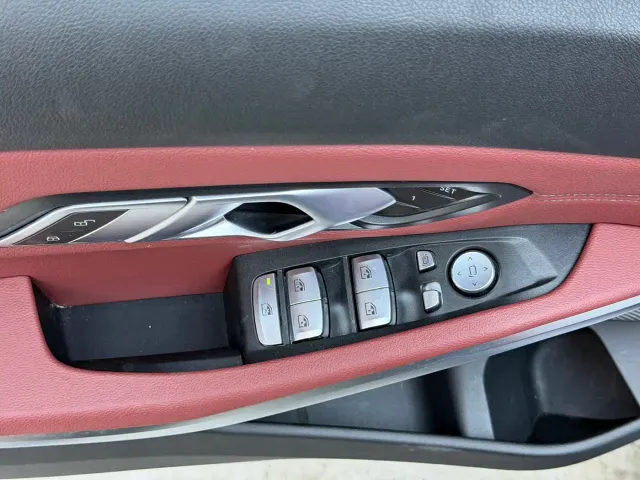 BMW 3 Series — Фото автомобиля 4