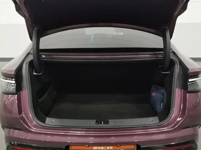 BYD Seal 07 DM-i — Фото автомобиля 16