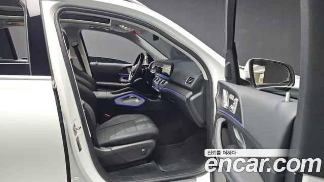 Mercedes-Benz GLE-Class — Фото автомобиля 11