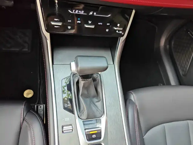 Changan CS75 — Фото автомобиля 13