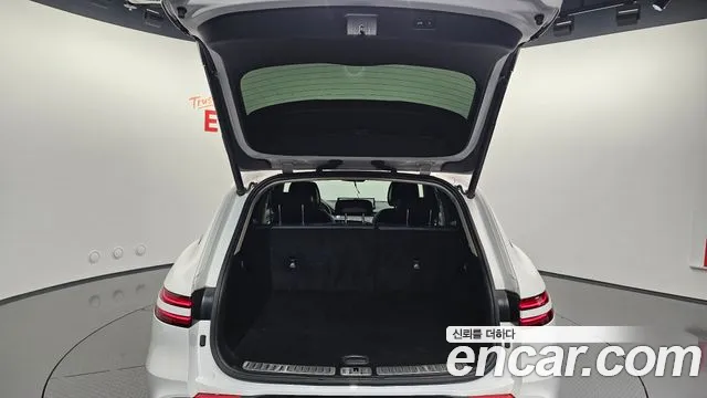 Genesis GV70 2.5T Бензин AWD — Фото автомобиля 30