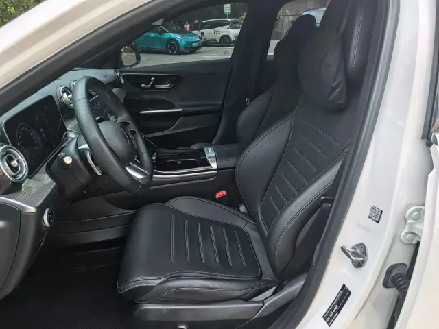 Mercedes-Benz C-Class — Фото автомобиля 11