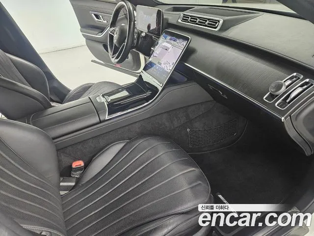 Mercedes-Benz S-Class — Фото автомобиля 16