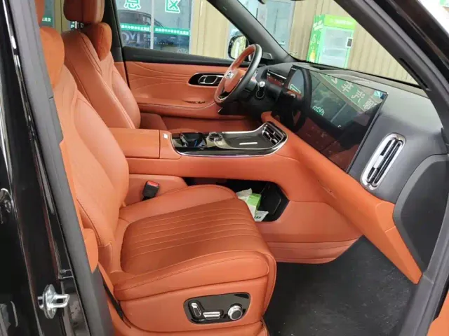 Geely Galaxy M9 — Фото автомобиля 24