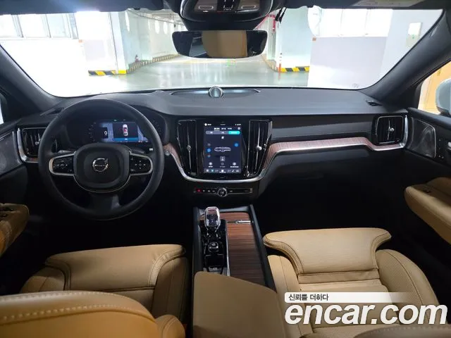 Volvo V60 — Фото автомобиля 9