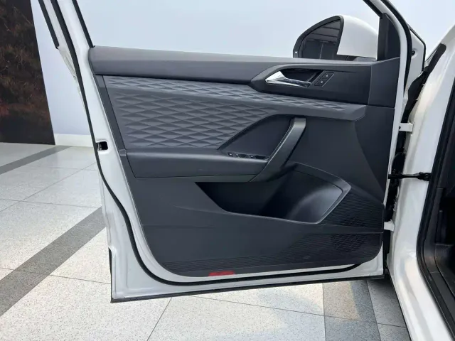 Volkswagen Tharu — Фото автомобиля 7