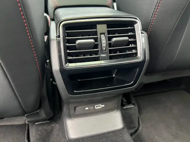 Skoda Karoq — Фото автомобиля 15