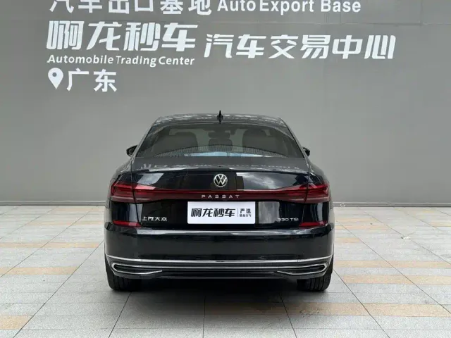 Volkswagen Passat — Фото автомобиля 5