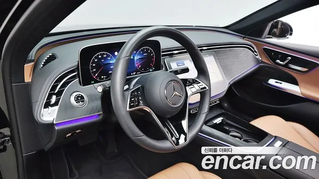 Mercedes-Benz E-Class W214 — Фото автомобиля 16