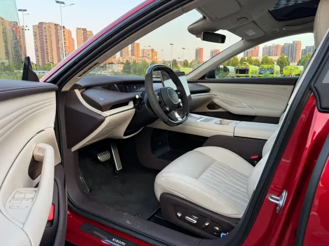 Xiaomi SU7 — Фото автомобиля 4