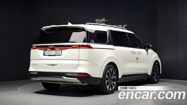 Kia Canival Carnival 4 поколение Бензин 7 мест Signature — Фото автомобиля 2