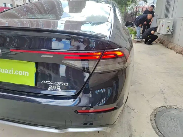 Honda Accord — Фото автомобиля 7