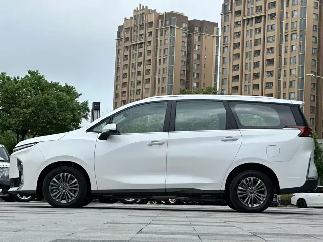 Maxus G50 PHEV — Фото автомобиля 4