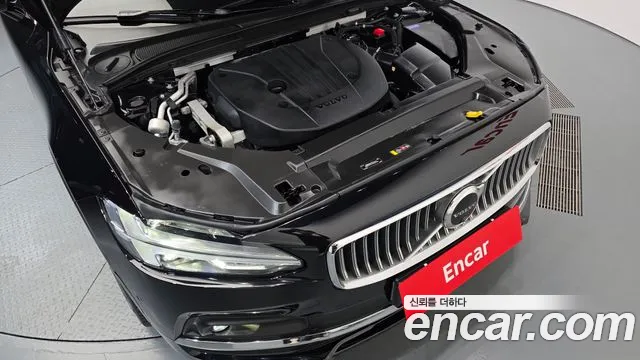 Volvo S90 — Фото автомобиля 6