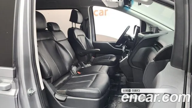 Hyundai Staria Staria Tourer 9 мест — Фото автомобиля 11