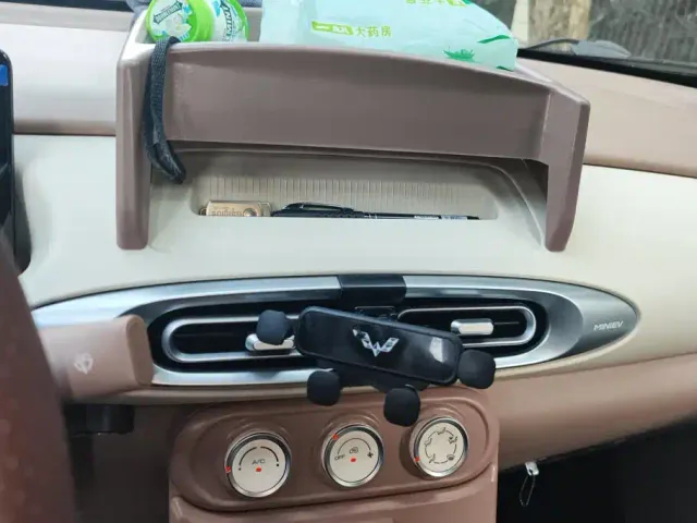 Wuling Hongguang Mini EV — Фото автомобиля 13