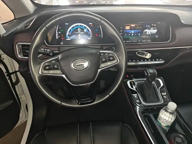 GAC Trumpchi M6 — Фото автомобиля 10