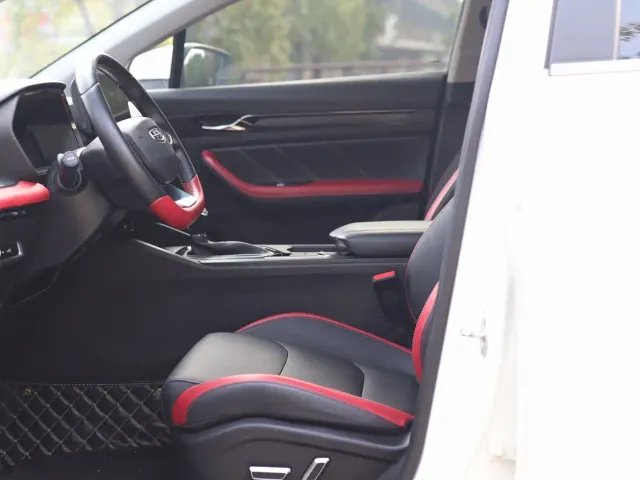 Geely Emgrand S — Фото автомобиля 16
